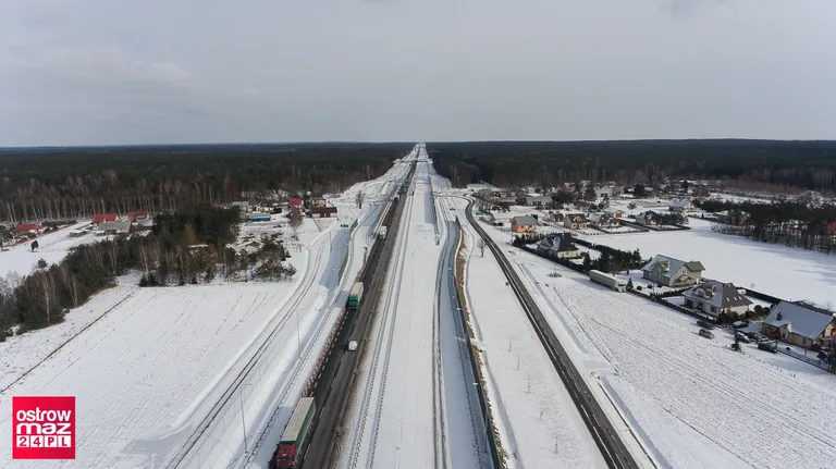 Rozbudowa S8 coraz bliżej końca (zdjęcia lotnicze, wideo)