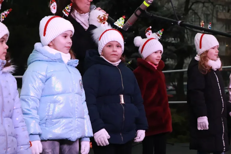 Miejska Wigilia w Ostrowi Mazowieckiej. Wyjątkowe świętowanie Bożego Narodzenia (zdjęcia, wideo)