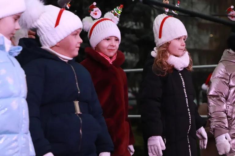 Miejska Wigilia w Ostrowi Mazowieckiej. Wyjątkowe świętowanie Bożego Narodzenia (zdjęcia, wideo)