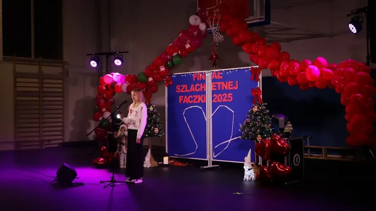 Szlachetna Paczka w Ostrowi Mazowieckiej. Emocjonalny finał pełen wdzięczności dla wolontariuszy i darczyńców (zdjęcia, wideo)