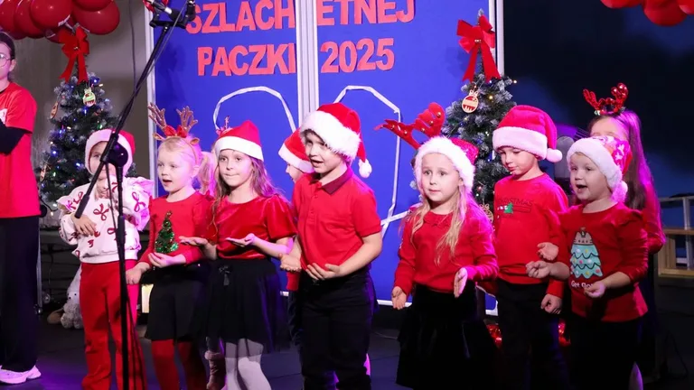 Szlachetna Paczka w Ostrowi Mazowieckiej. Emocjonalny finał pełen wdzięczności dla wolontariuszy i darczyńców (zdjęcia, wideo)