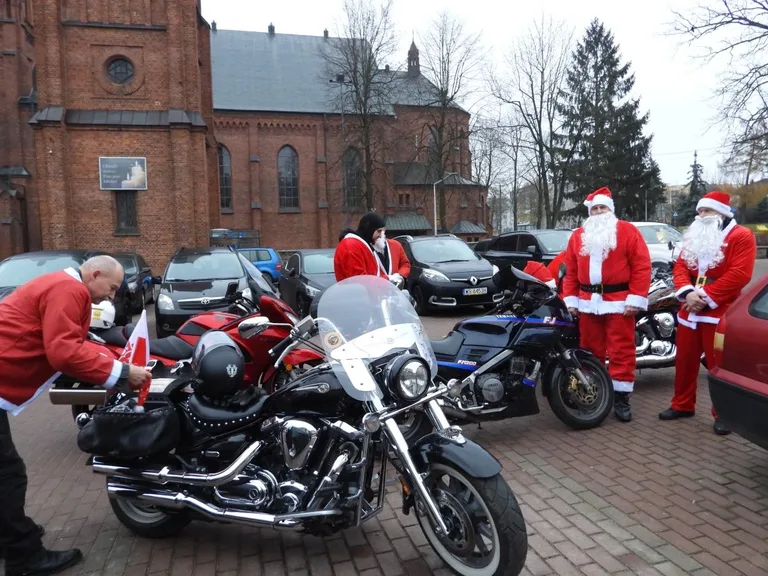 Motomikołaje w Ostrowi Mazowieckiej. Świąteczna akcja KM STAJNIA