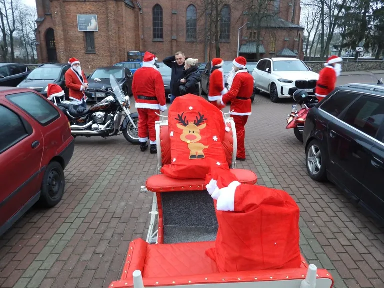 Motomikołaje w Ostrowi Mazowieckiej. Świąteczna akcja KM STAJNIA