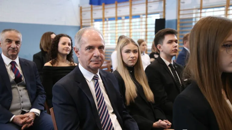 Najlepsi z najlepszych ze stypendiami premiera. Wręczono je uczniom z regionu (zdjęcia, wideo)