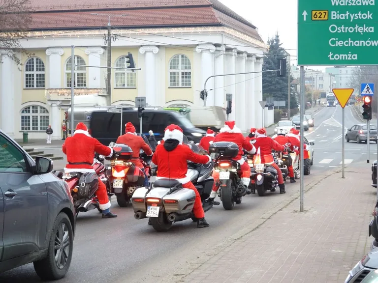 Motomikołaje w Ostrowi Mazowieckiej. Świąteczna akcja KM STAJNIA