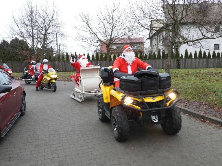 Motomikołaje w Ostrowi Mazowieckiej. Świąteczna akcja KM STAJNIA