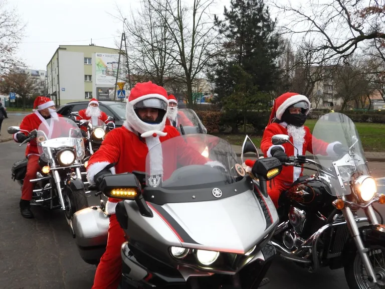 Motomikołaje w Ostrowi Mazowieckiej. Świąteczna akcja KM STAJNIA