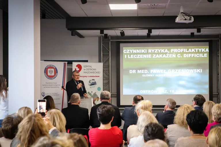 O bezpieczeństwie pacjentów z udziałem Głównego Inspektora Sanitarnego. Ważna konferencja w Ostrowi Mazowieckiej (zdjęcia, wideo)