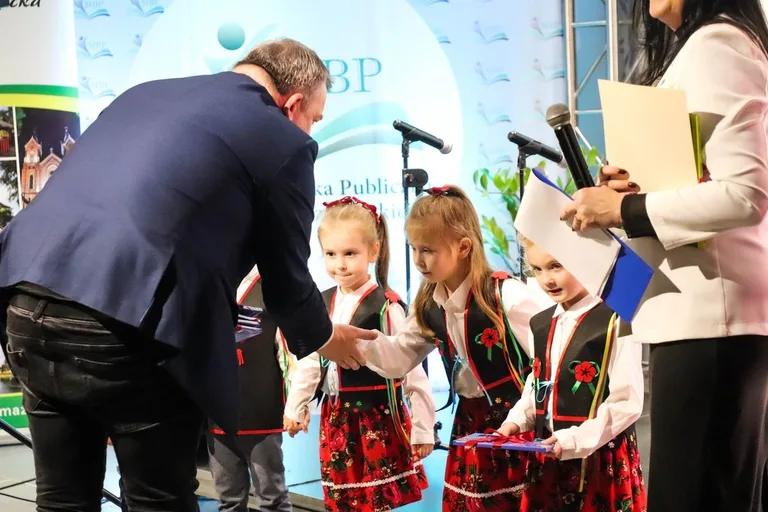 Koncert Galowy zakończył "Tydzień dla Polski". Nagrody, emocje i patriotyczna atmosfera w Starej Elektrowni (zdjęcia, wideo)