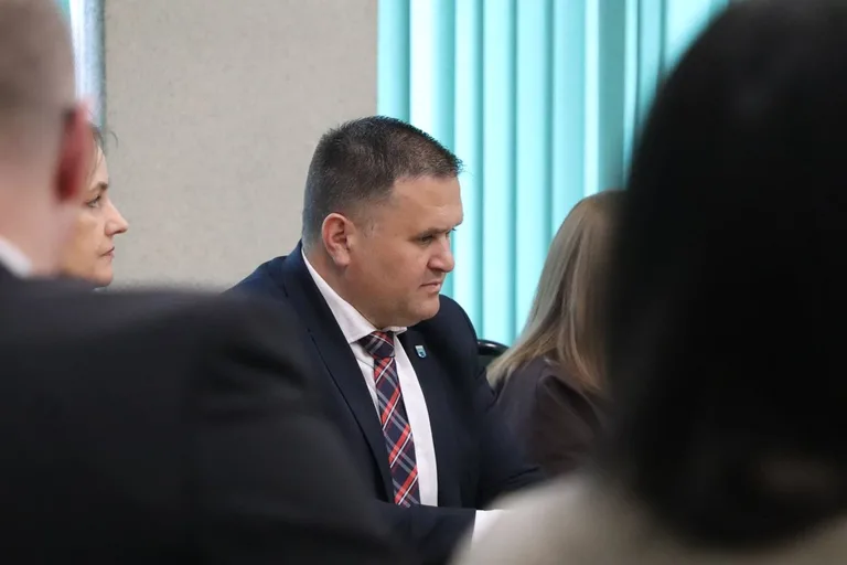 Unijne wsparcie dla gmin Brok i Ostrów Mazowiecka na modernizację sieci wodociągowej (zdjęcia)