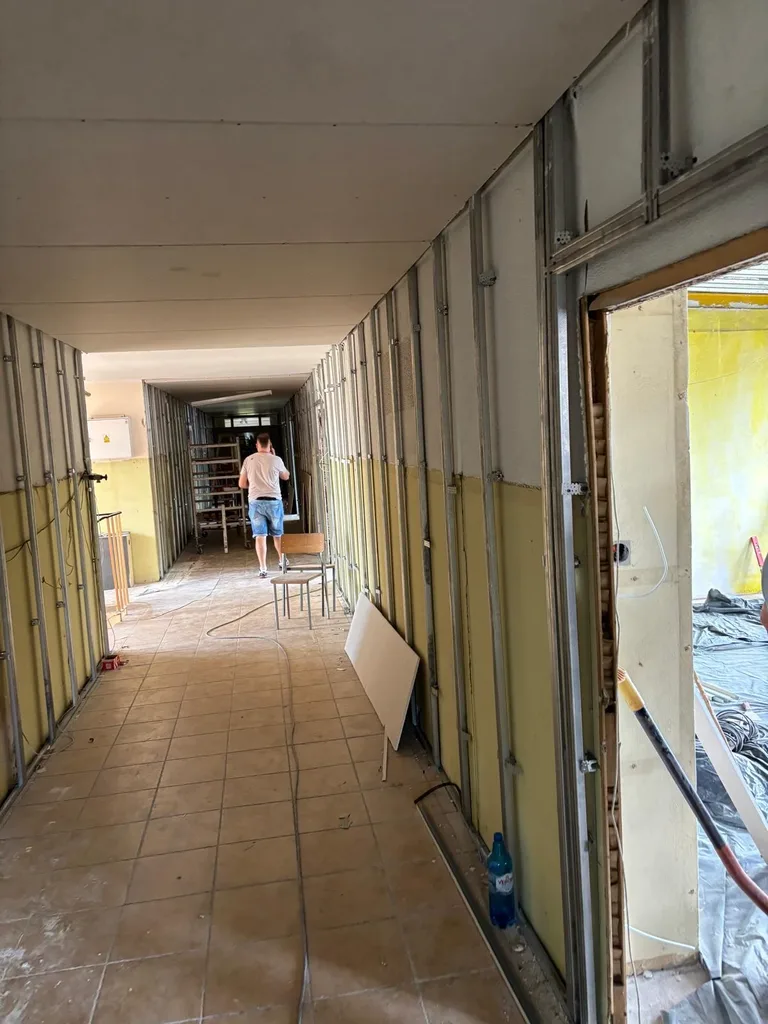 Nowa siedziba Technikum Lotniczego w Ostrowi Mazowieckiej - trwa remont! (zdjęcia)