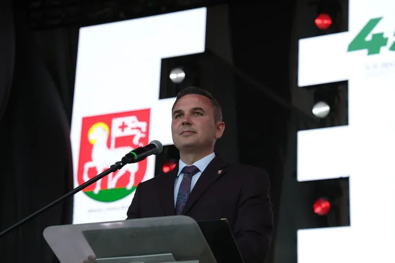 Tłumy na plaży i koncerty pod gwiazdami. Dni Broku znów zachwyciły (zdjęcia)