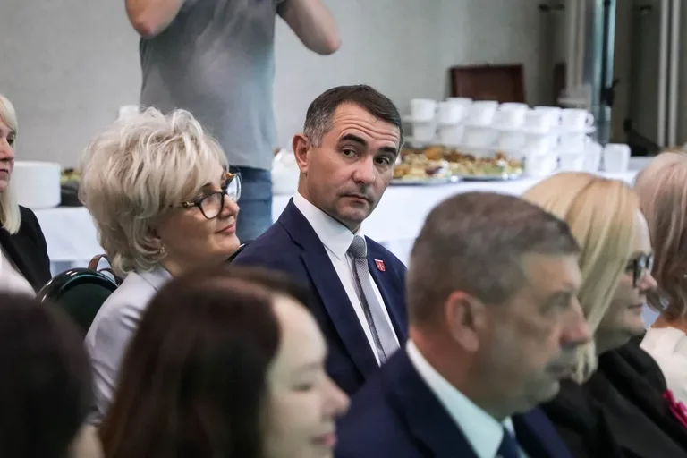 Miliony z Unii na lokalne inwestycje. Ostrów i Brok na liście beneficjentów (zdjęcia)