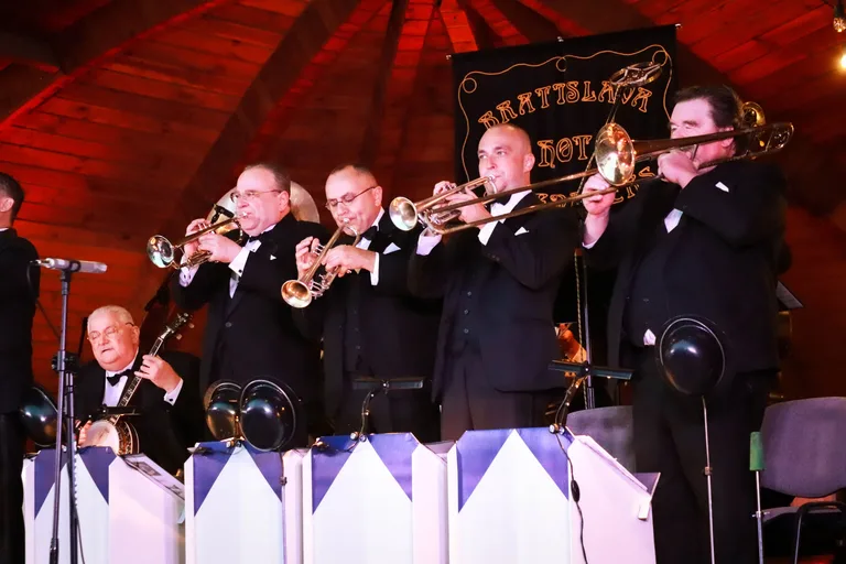 Bratislava Hot Serenaders rozgrzali scenę i serca publiczności (zdjęcia, wideo)