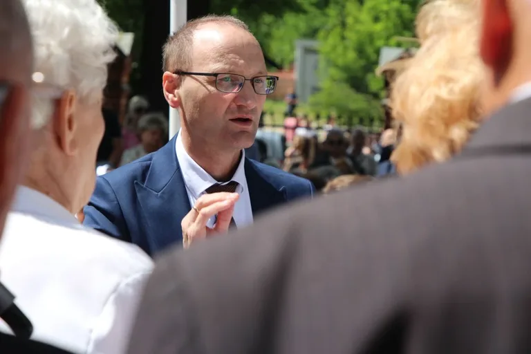 Wierni wyszli na ulice Ostrowi. Procesje Bożego Ciała przyciągnęły tłumy