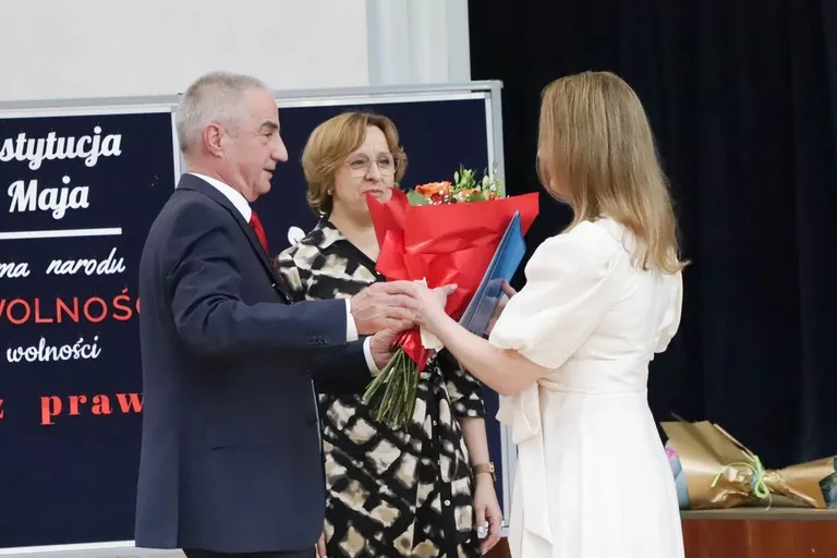 Zakończenie szkolnej podróży. Maturzyści ZSCKR w Starym Lubiejewie żegnają szkołę (zdjęcia)