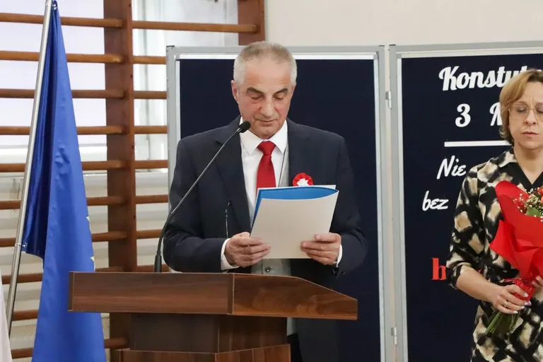 Zakończenie szkolnej podróży. Maturzyści ZSCKR w Starym Lubiejewie żegnają szkołę (zdjęcia)