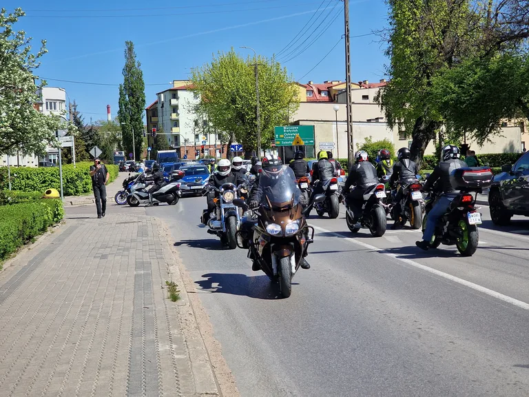 Kaski w górę! Sezon motocyklowy 2025 oficjalnie rozpoczęty (zdjęcia)