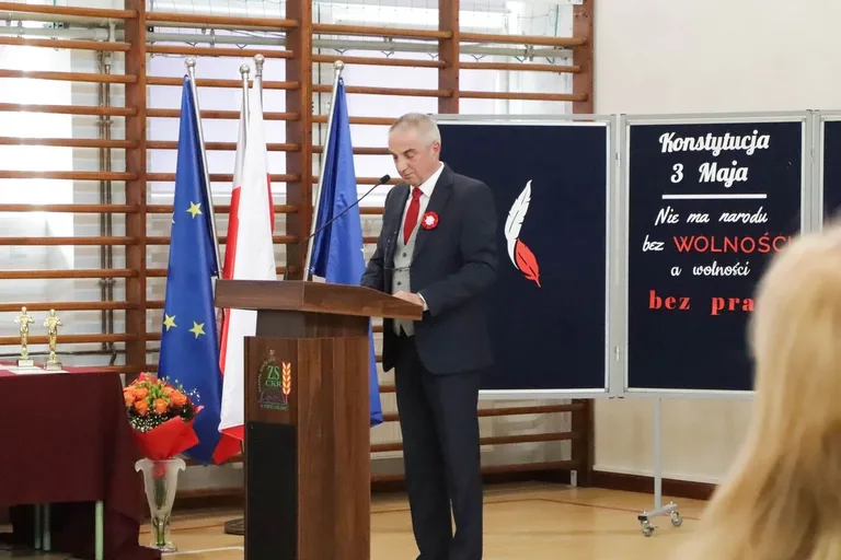 Zakończenie szkolnej podróży. Maturzyści ZSCKR w Starym Lubiejewie żegnają szkołę (zdjęcia)