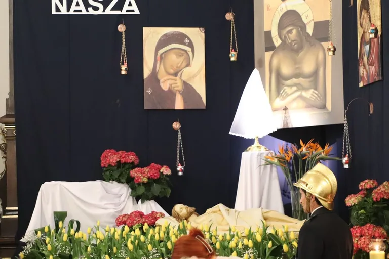 Groby Pańskie w parafiach w Ostrowi Mazowieckiej (zdjęcia)