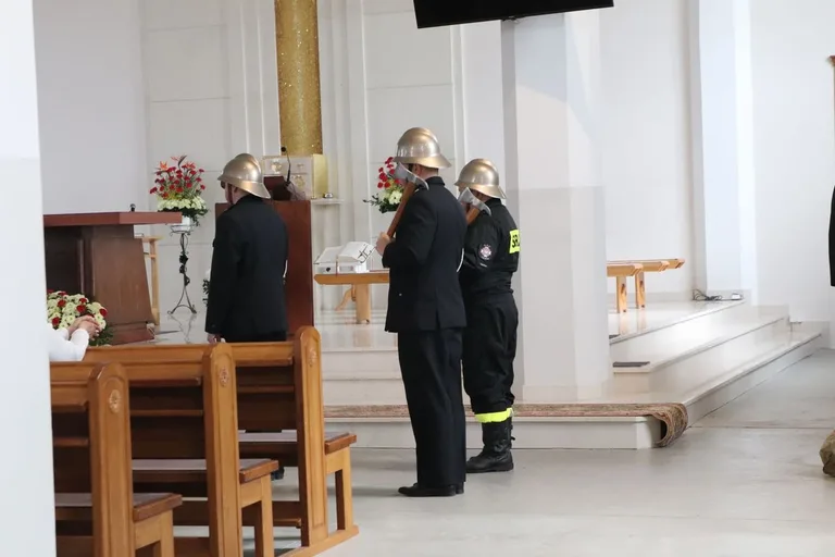 Groby Pańskie w parafiach w Ostrowi Mazowieckiej (zdjęcia)