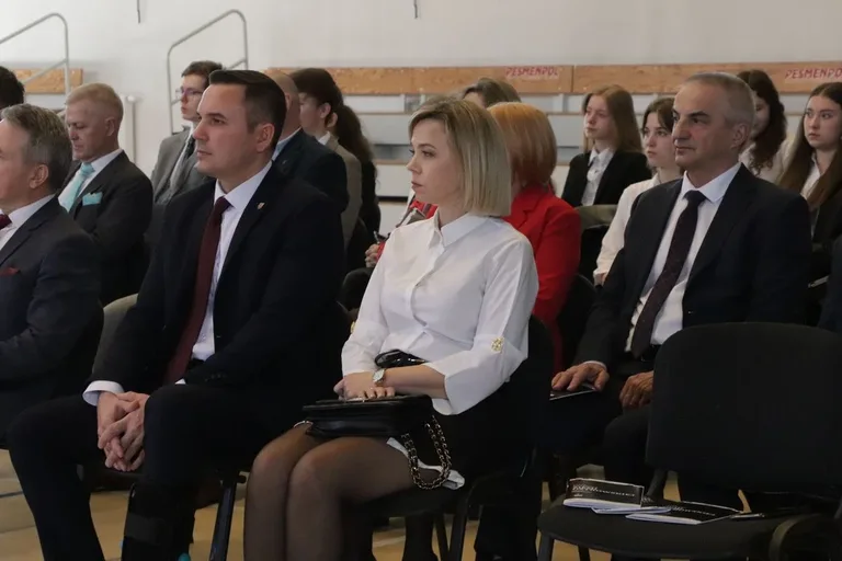 85 lat od Zbrodni Katyńskiej. Wzruszające uroczystości połączyły pokolenia w hołdzie bohaterom (zdjęcia)