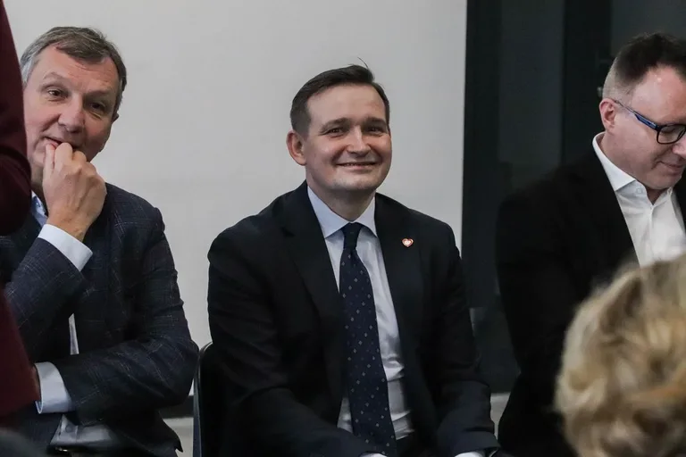 Ostrów Mazowiecka na mapie samorządowych debat. Spotkanie w ramach inicjatywy "Samorządy Naprzód" (zdjęcia)
