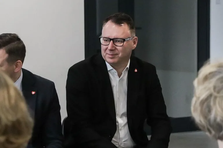 Ostrów Mazowiecka na mapie samorządowych debat. Spotkanie w ramach inicjatywy "Samorządy Naprzód" (zdjęcia)