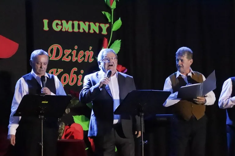 Małkinia Górna świętowała Dzień Kobiet. Pierwsza edycja wydarzenia za nami! (zdjęcia, wideo)