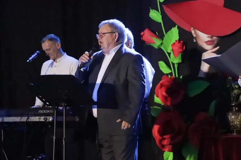Małkinia Górna świętowała Dzień Kobiet. Pierwsza edycja wydarzenia za nami! (zdjęcia, wideo)