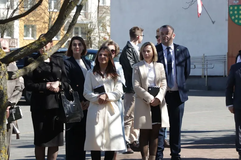 85 lat od Zbrodni Katyńskiej. Wzruszające uroczystości połączyły pokolenia w hołdzie bohaterom (zdjęcia)