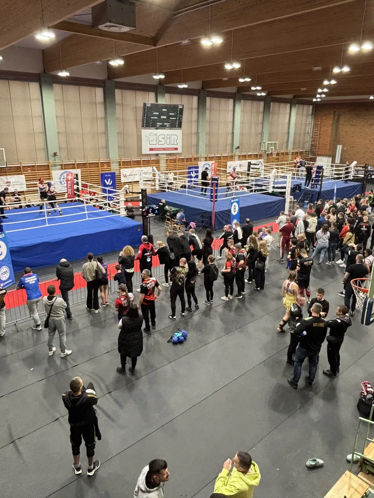 Dwa medale Mistrzostw Polski w kickboxingu wracają do Ostrowi! (zdjęcia)