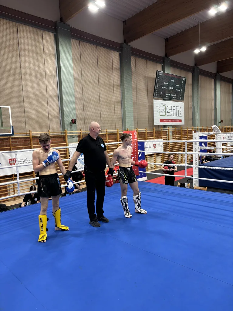 Dwa medale Mistrzostw Polski w kickboxingu wracają do Ostrowi! (zdjęcia)