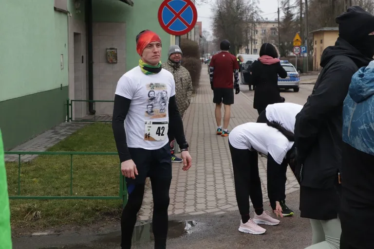 Bieg "Tropem Wilczym" w Ostrowi Mazowieckiej. Sport i historia w jednym (zdjęcia)
