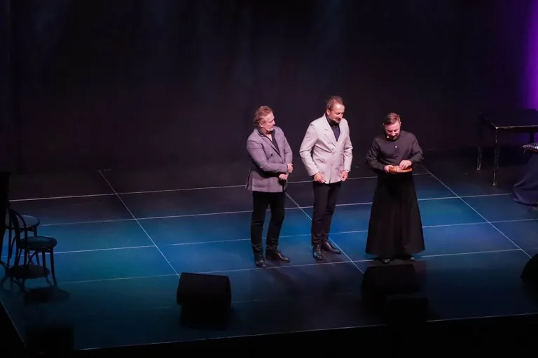 Kabaret Moralnego Niepokoju rozbawił Ostrów Mazowiecką! (zdjęcia)