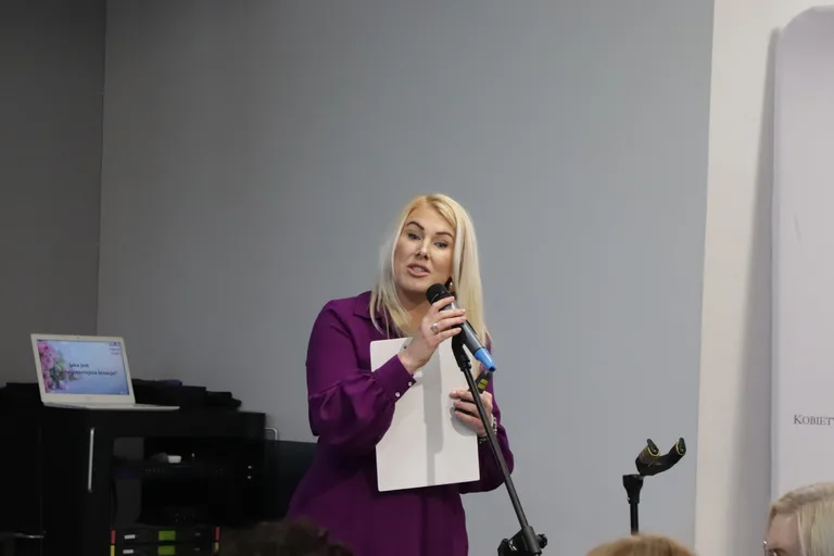 "Wiosenne inspiracje Kobiet" - spotkanie pełne motywacji i pasji (zdjęcia)