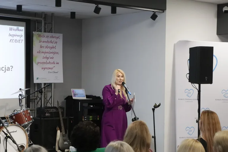 "Wiosenne inspiracje Kobiet" - spotkanie pełne motywacji i pasji (zdjęcia)
