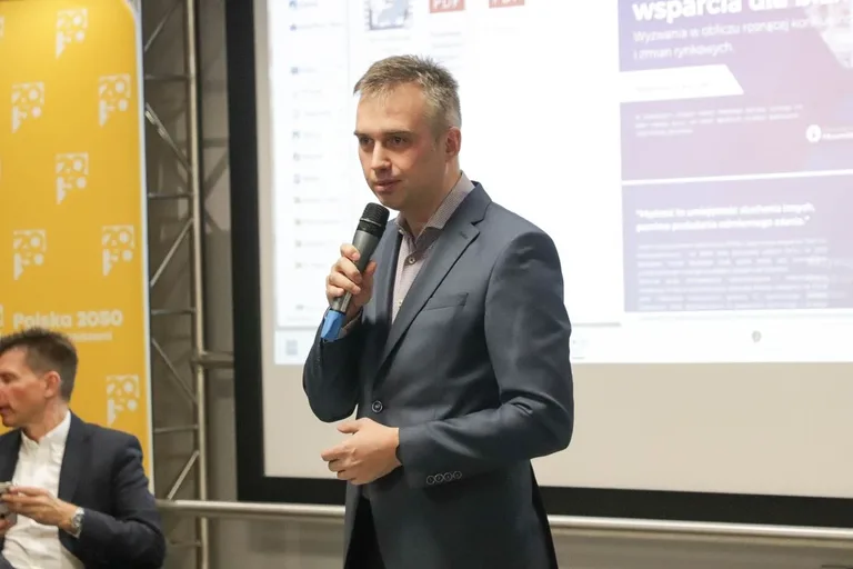 Biznesowa debata w Ostrowi Mazowieckiej. Gościem był Ryszard Petru (zdjęcia)