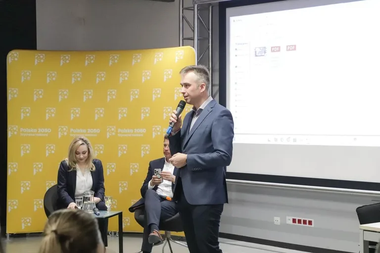 Biznesowa debata w Ostrowi Mazowieckiej. Gościem był Ryszard Petru (zdjęcia)