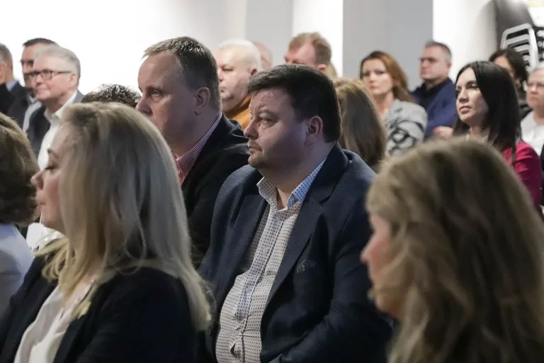 Biznesowa debata w Ostrowi Mazowieckiej. Gościem był Ryszard Petru (zdjęcia)