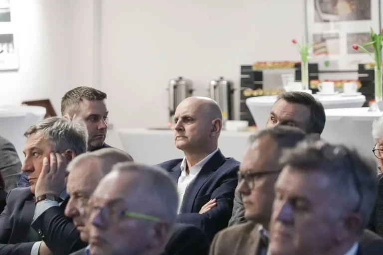 Biznesowa debata w Ostrowi Mazowieckiej. Gościem był Ryszard Petru (zdjęcia)