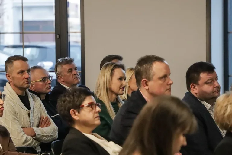 Biznesowa debata w Ostrowi Mazowieckiej. Gościem był Ryszard Petru (zdjęcia)