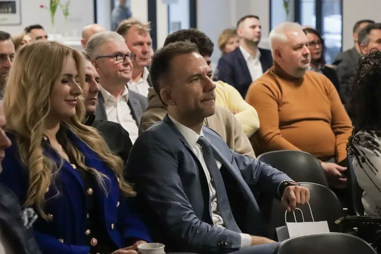 Biznesowa debata w Ostrowi Mazowieckiej. Gościem był Ryszard Petru (zdjęcia)