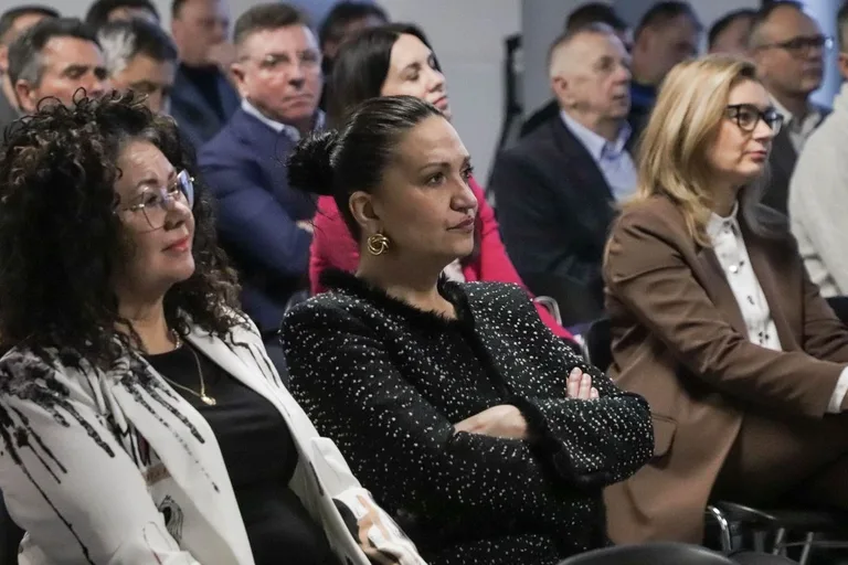 Biznesowa debata w Ostrowi Mazowieckiej. Gościem był Ryszard Petru (zdjęcia)