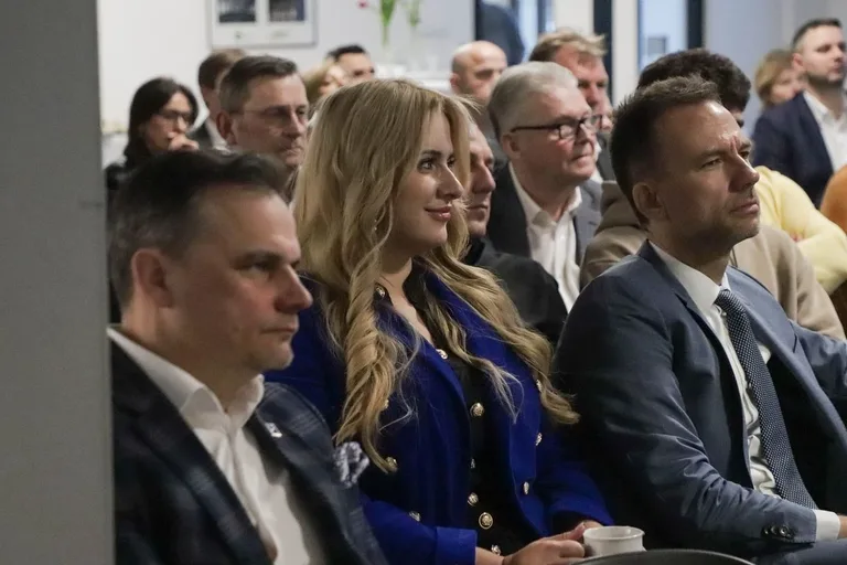 Biznesowa debata w Ostrowi Mazowieckiej. Gościem był Ryszard Petru (zdjęcia)