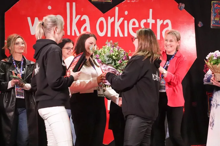 Światełko do nieba i wielkie serca mieszkańców Ostrowi Mazowieckiej. Pobiliśmy rekord! (zdjęcia, wideo)