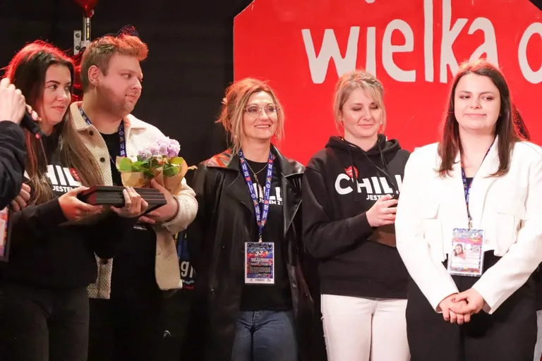Światełko do nieba i wielkie serca mieszkańców Ostrowi Mazowieckiej. Pobiliśmy rekord! (zdjęcia, wideo)