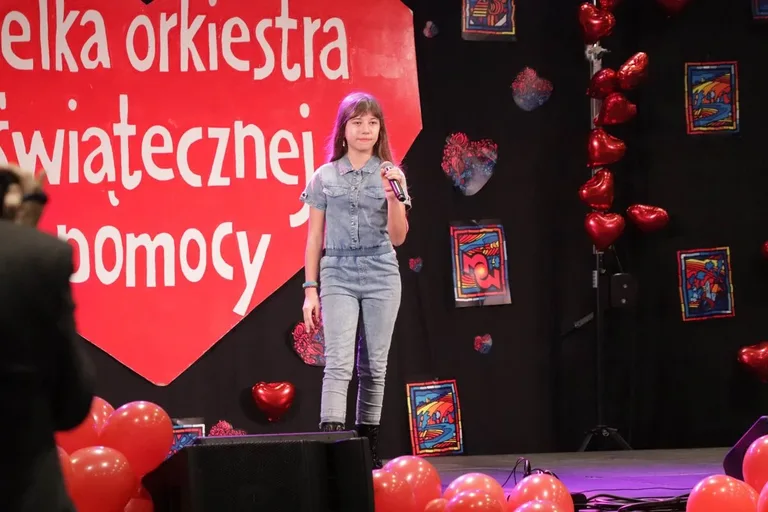 Światełko do nieba i wielkie serca mieszkańców Ostrowi Mazowieckiej. Pobiliśmy rekord! (zdjęcia, wideo)
