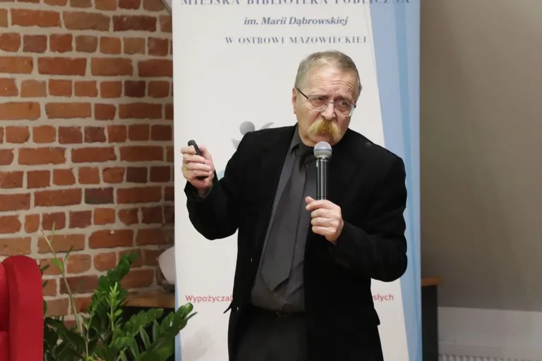 Spotkanie z cyklu "Ścieżki historii i tradycji" w Ostrowi Mazowieckiej (zdjęcia)