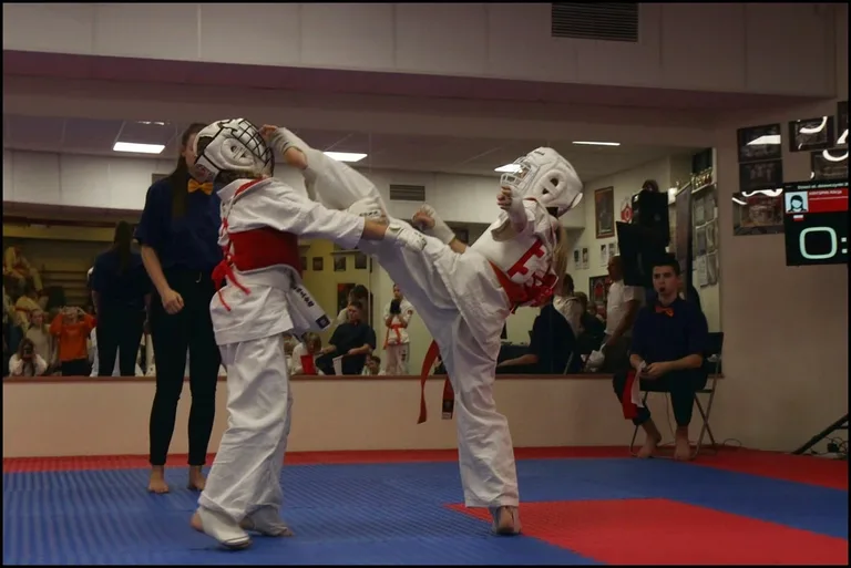 Turniej Mikołajkowy w Ostrowskim Klubie Karate Kyokushinkai (zdjęcia)